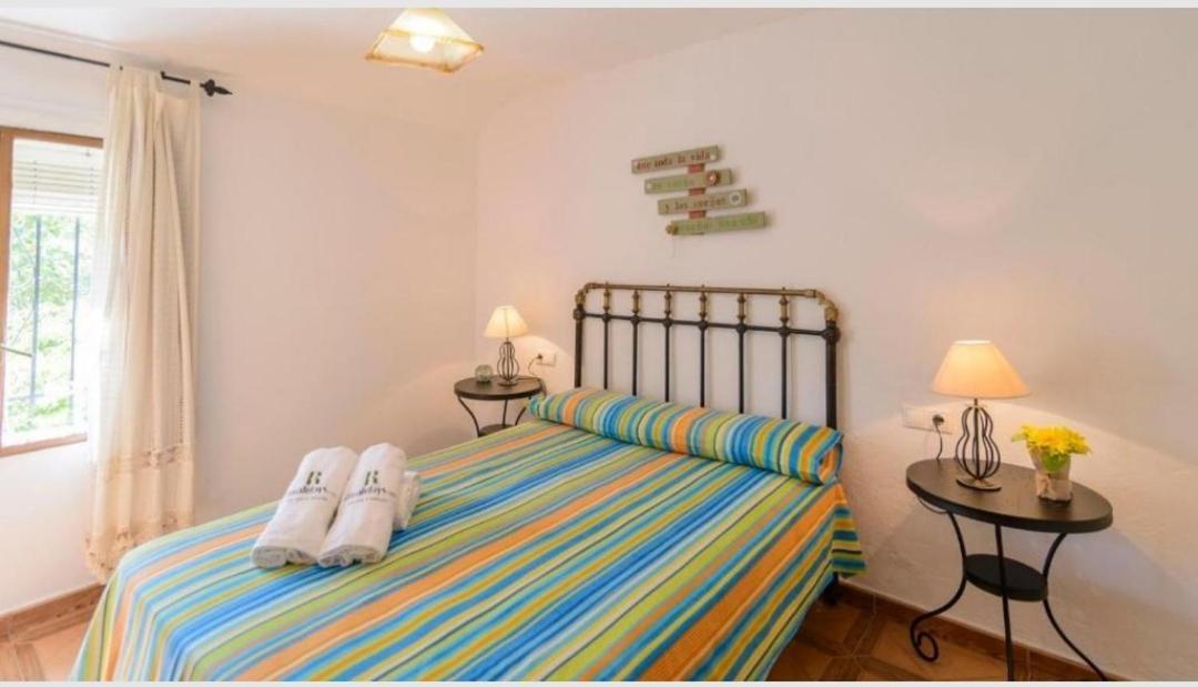 Casa Rural La Joya Iznajar Ngoại thất bức ảnh